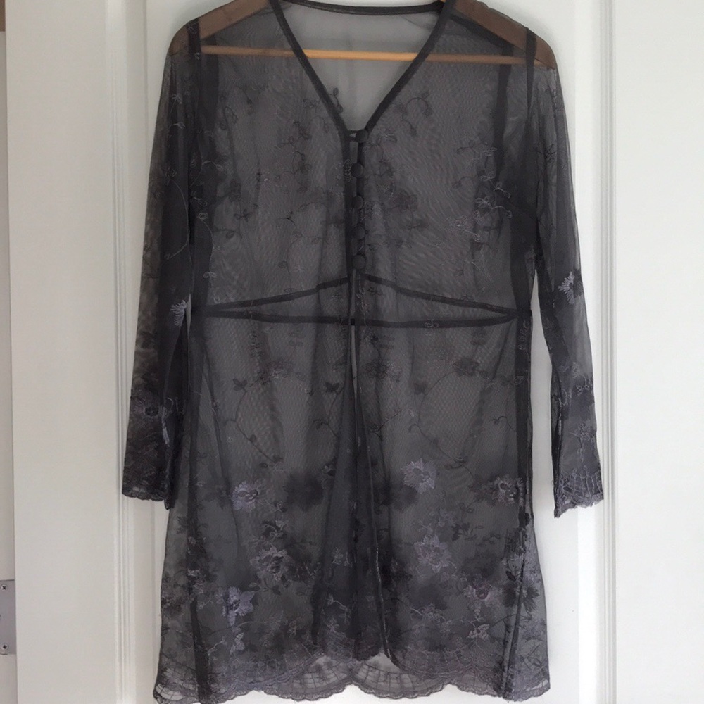 Embroidered mesh top!!